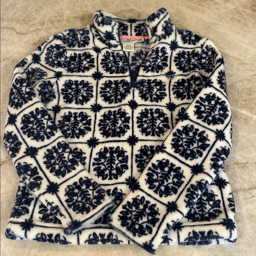 Vineyard Vines Black and White Fleece Pullover